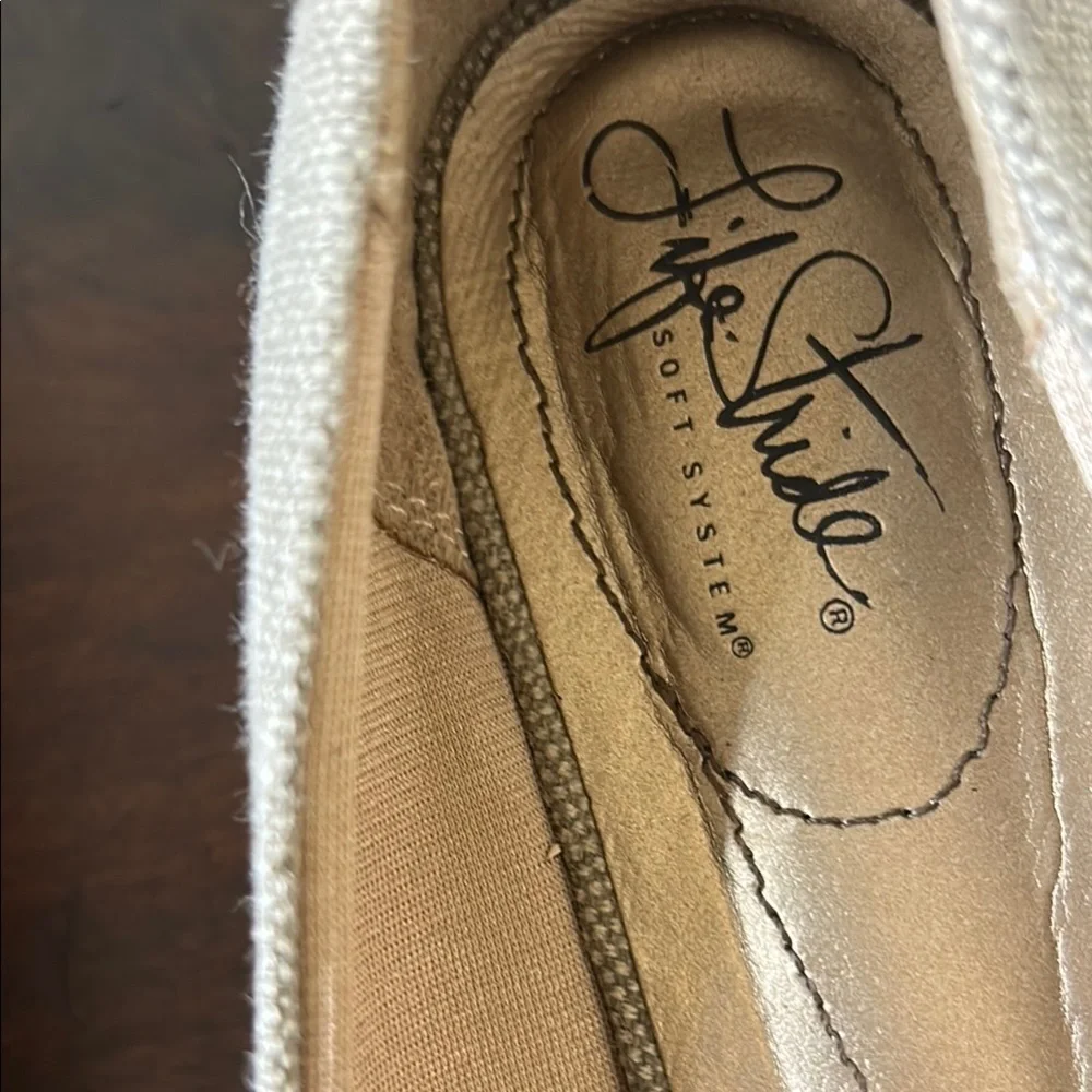 Life Stride Tan Espadrille Peep-Toe Flats Sz 9